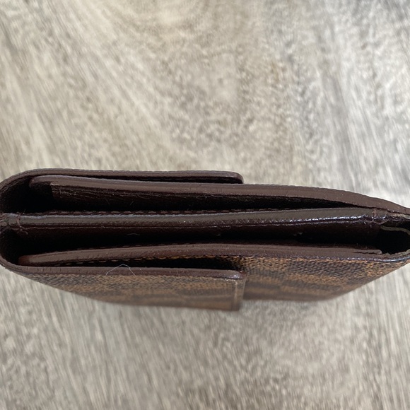 Louis Vuitton brown pattern Elise wallet - Picture 11 of 12